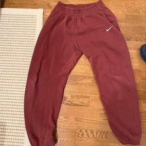 Nike Women Maroon Sweatpants
